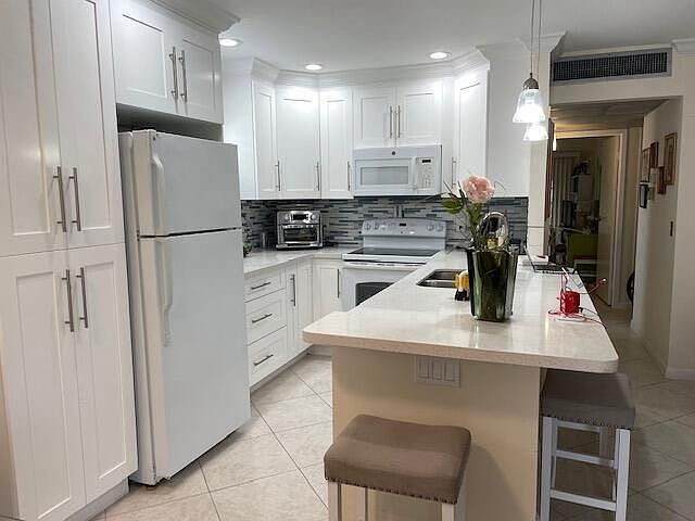 1st image of 148 Waterford Cir #G