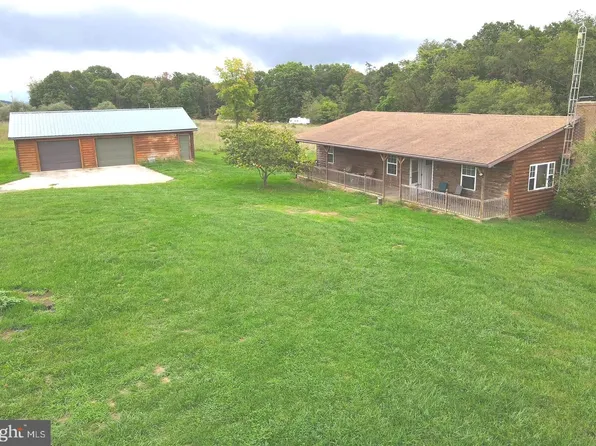 210 Points Cor, Points, WV 25437