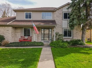 14644 Peppermil Rd, Sterling Heights, MI 48312