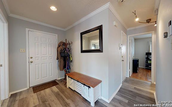 3rd image of 6719 Winterpath Dr