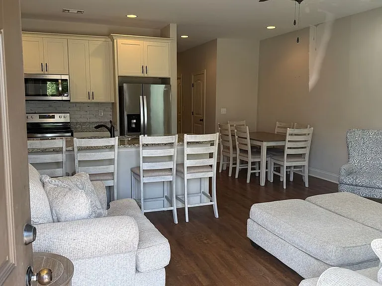 3855 Academy Dr #402 — Photo 2