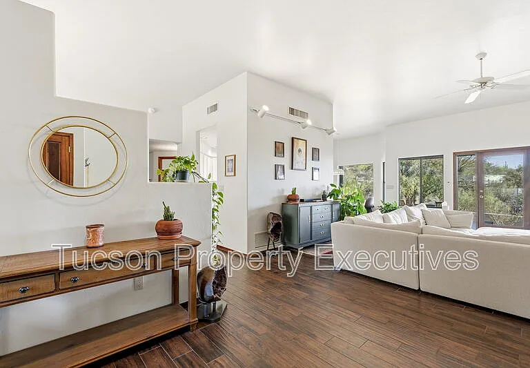 3901 N Vista De La Cima — Photo 35