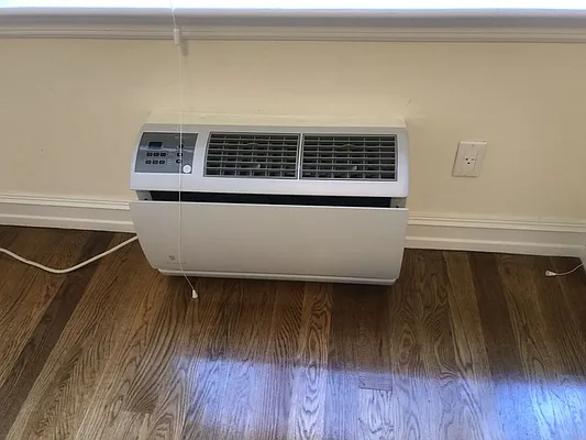 Rented by Urban Real Estate Inc | media 16