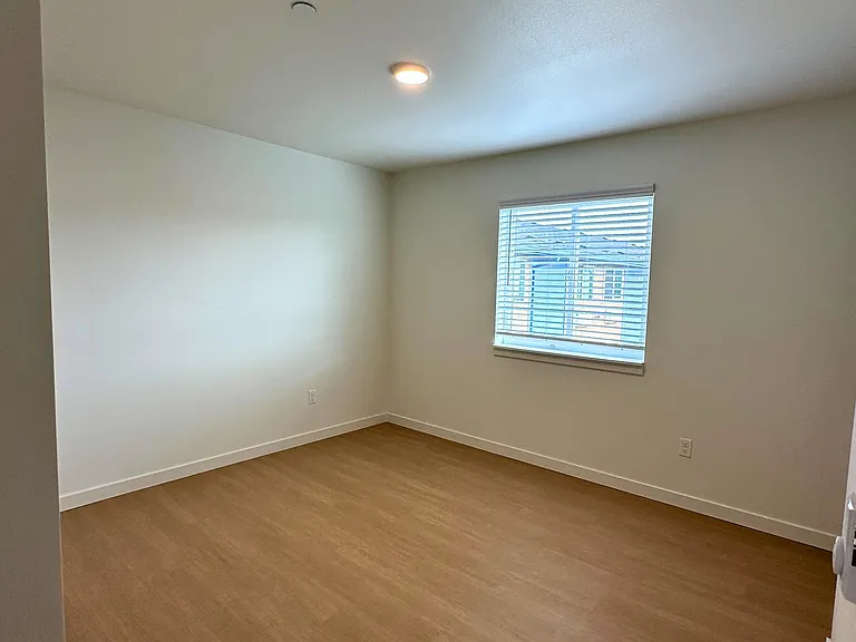 River Run Apartments — Photo 35