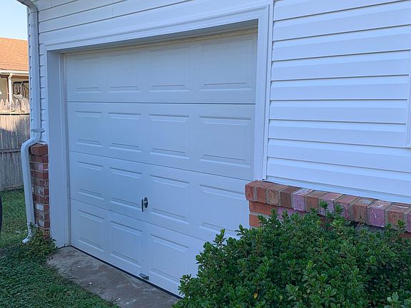 5th image of 803 Kilarney Dr