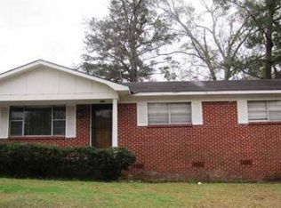 2505 S Pinecliff Ct, Mobile, AL 36605