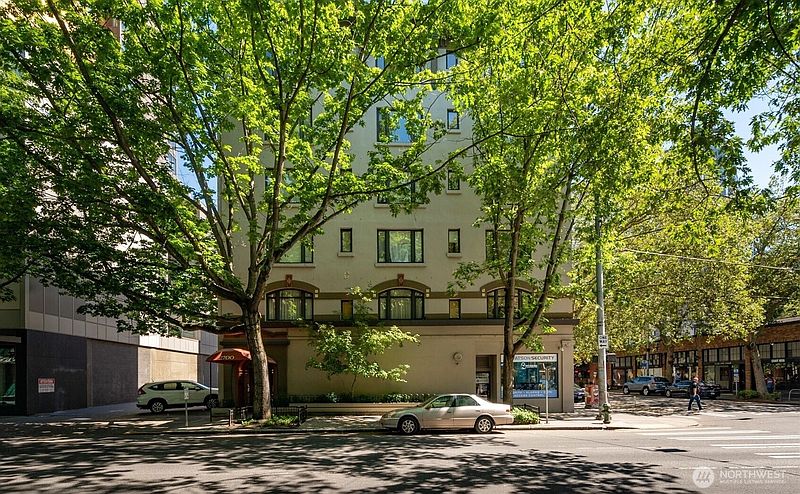 2nd image of 2700 4th Avenue #503
