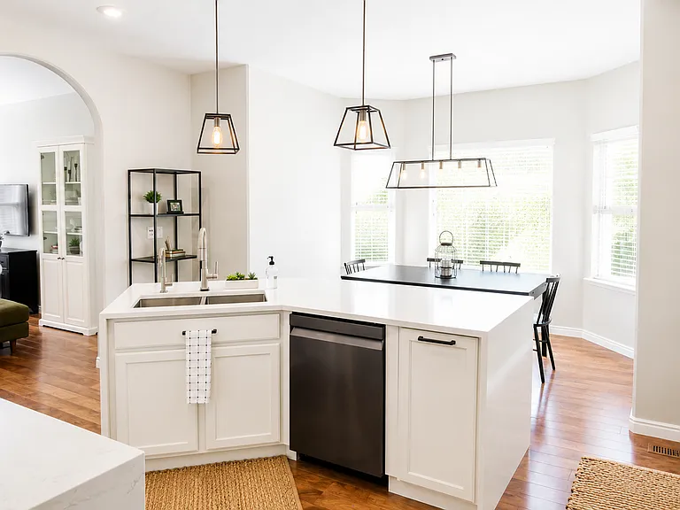 4457 N Briarwood Ln — Photo 6