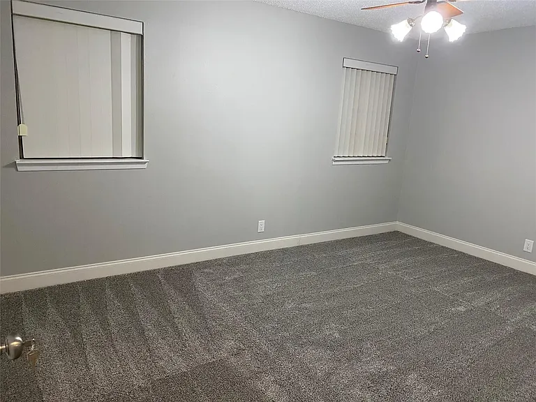 204 E Pleasantview Dr — Photo 9