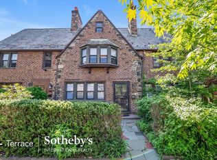 111-10 75th Rd, Forest Hills, NY 11375