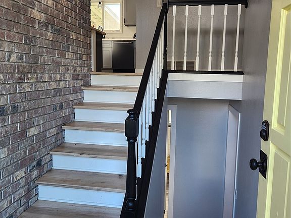 4th image of 3910 180th Street E