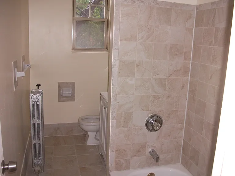 712 Stuyvesant Avenue — Photo 8