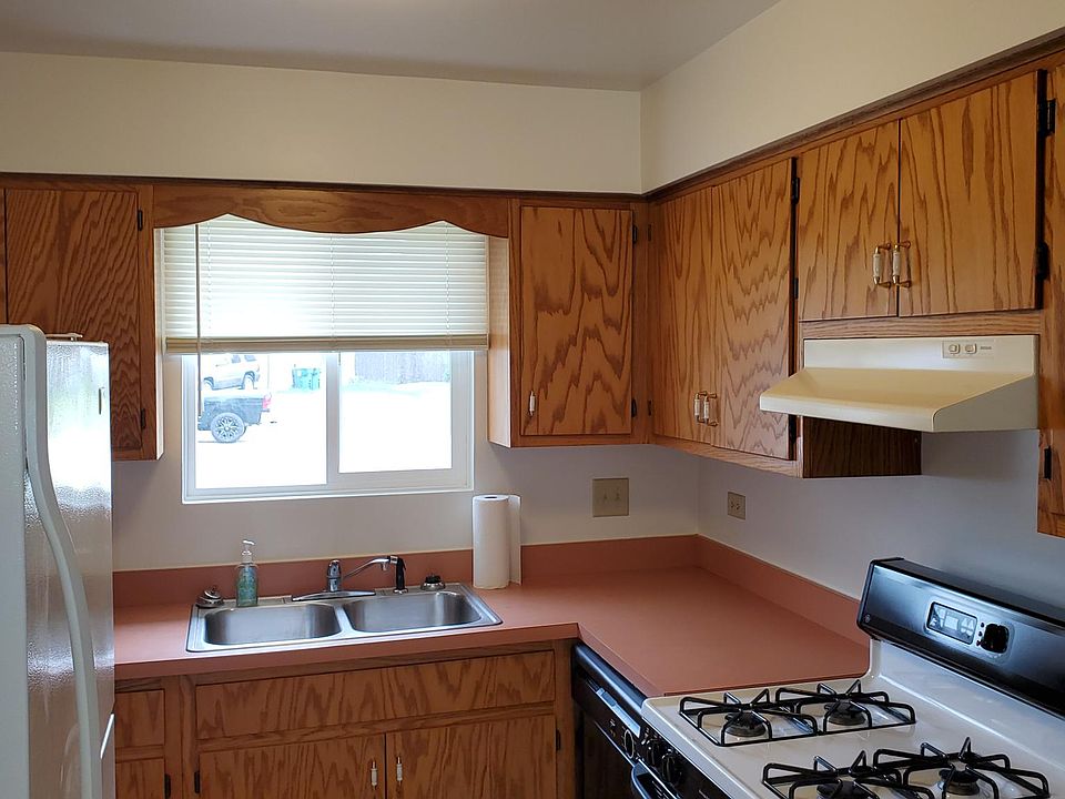 1st image of 2524 Live Oak Dr