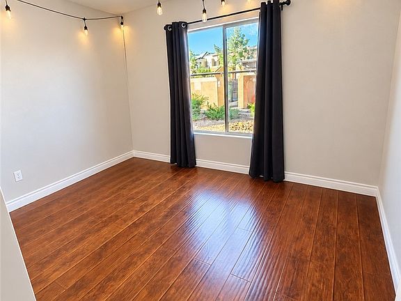 4th image of 8070 W Russell Rd Unit 1015