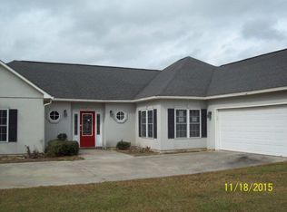 1030 Smith Rd, Waycross, GA 31503