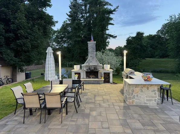104 SW Cutoff, Northborough, MA 01532