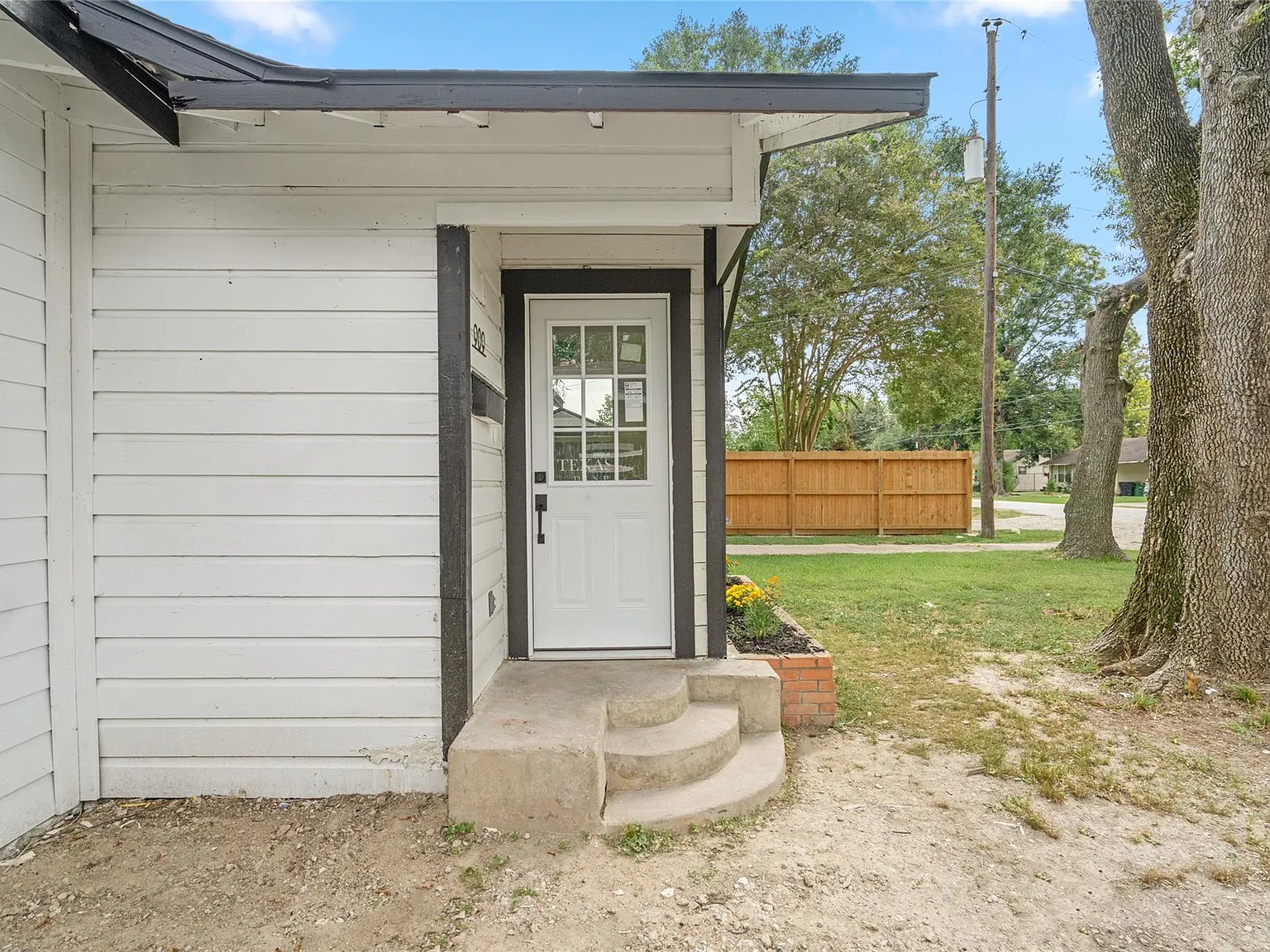 3 bed, 1025 sqft, $1,650 — Photo 4