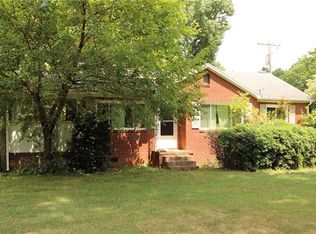 215 Radio Rd, Charlotte, NC 28216