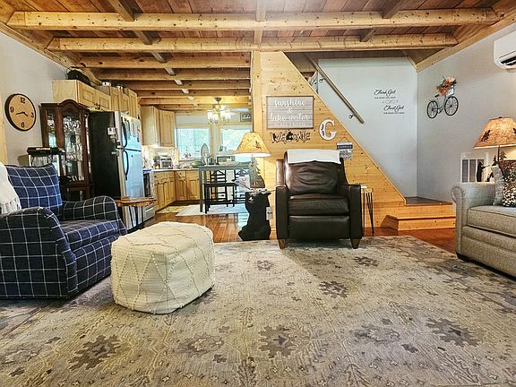 5th image of 425 Turkey Ridge Rd