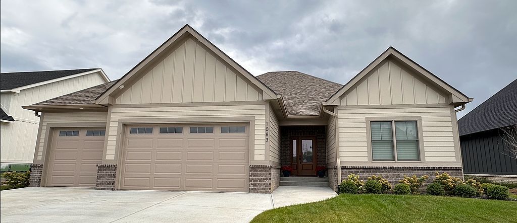 1083 Beechtree Ln - Property Image
