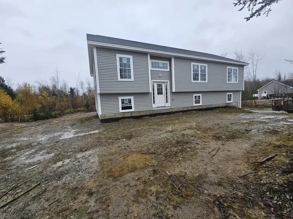 45 Lindsay Drive, Levant, ME 04456