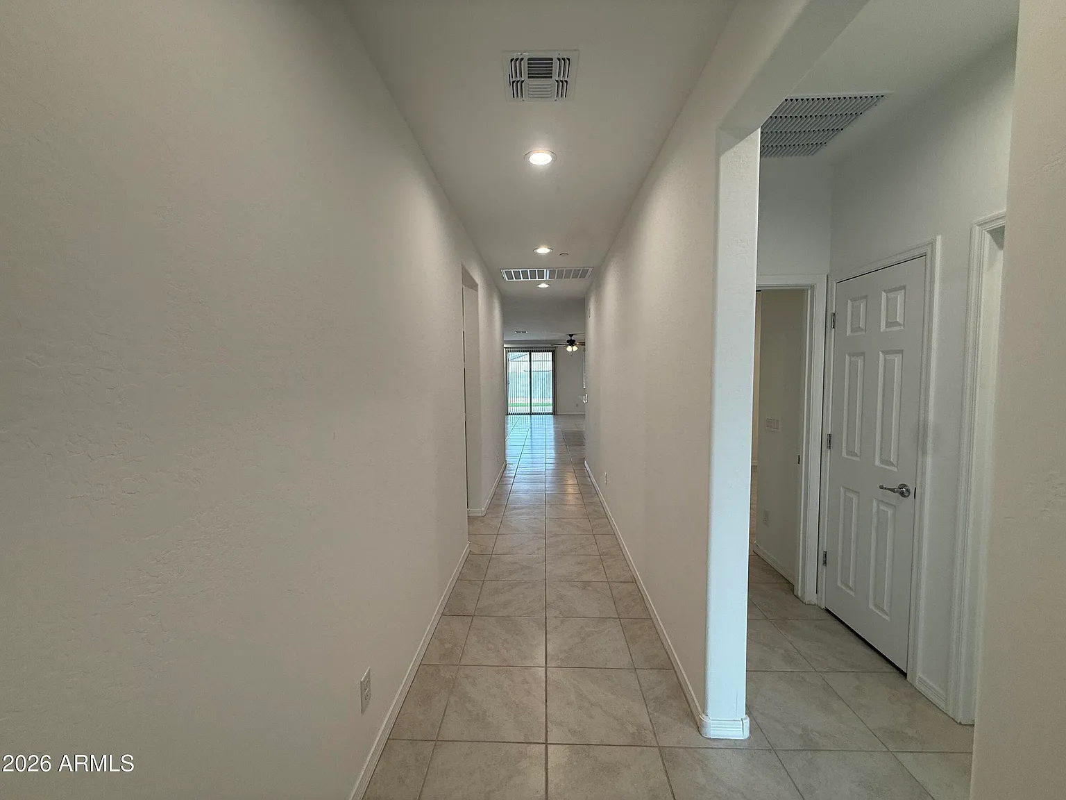 3 bed, 2.0 bath, 1822 sqft, $2,395 — Photo 2