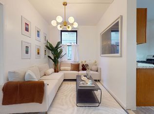 21-57 33rd St #1H, Astoria, NY 11105