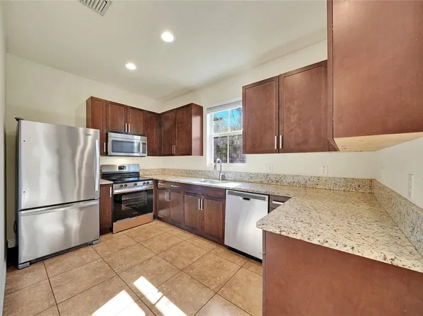 6974 Long Pine Cir, Pompano Beach, FL 33073