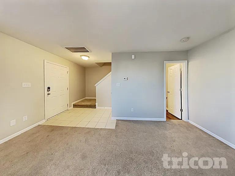 7043 Red Bud Cir — Photo 5