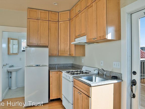 4th image of 1520 California St APT 14
