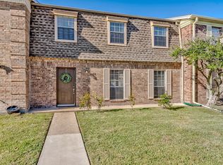 3172 Matterhorn Dr, Port Neches, TX 77651