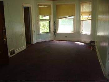 3rd image of 3938 N Saint Louis Ave