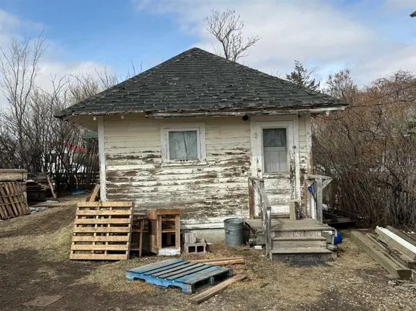 121 2nd St N, Vulcan, AB T0L 2B0