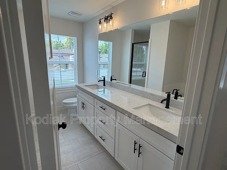8812 S Cys Park Ln — Photo 17