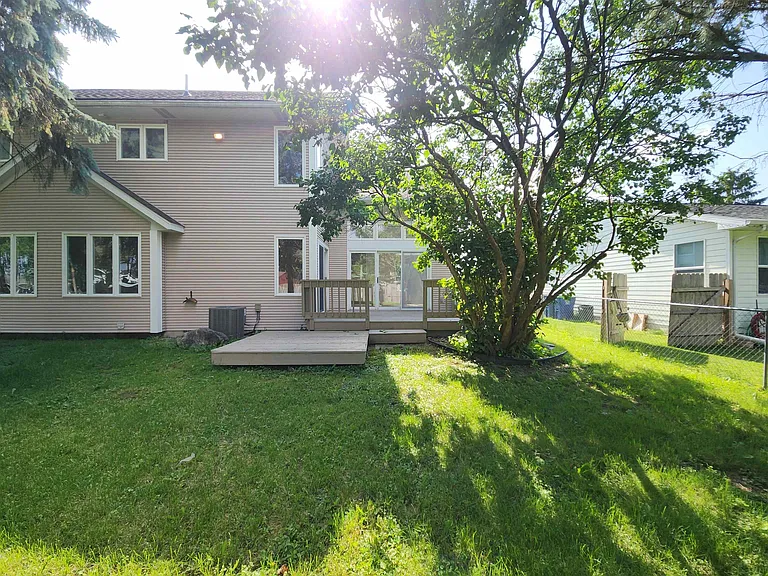 3666 N Center Rd — Photo 17