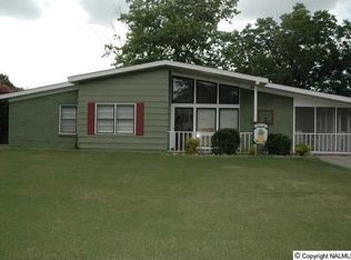 1501 17th Ave SW, Decatur, AL 35601