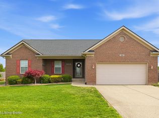 160 Green Garden Dr, Mount Washington, KY 40047