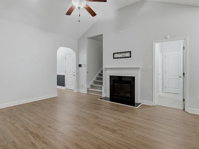 657 Equestrian Way — Photo 9