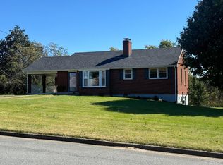 1128 Glenfield Dr, Lynchburg, VA 24502