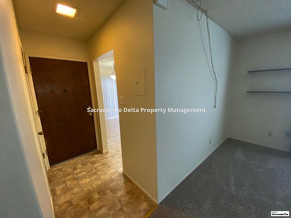 2nd image of 2021 17th St APT 3