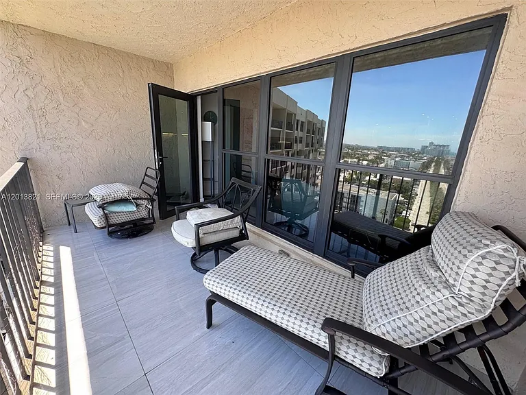 4900 N Ocean Blvd #1601 — Photo 25