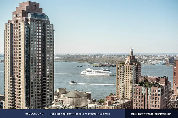 Rented by The Blueground | media 40