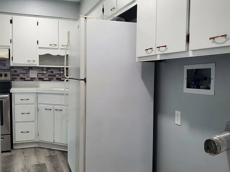 5909 W Morris St — Photo 12