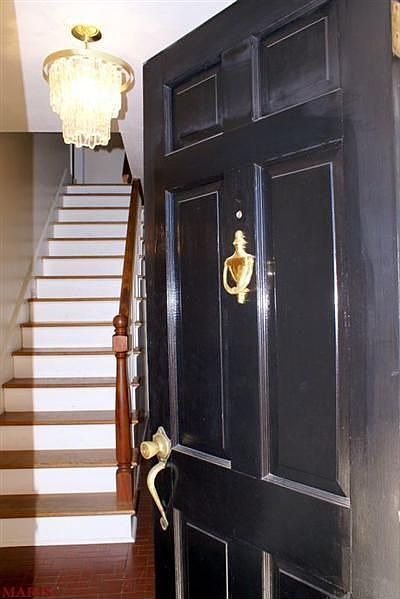 1st image of 581 Monceau Dr