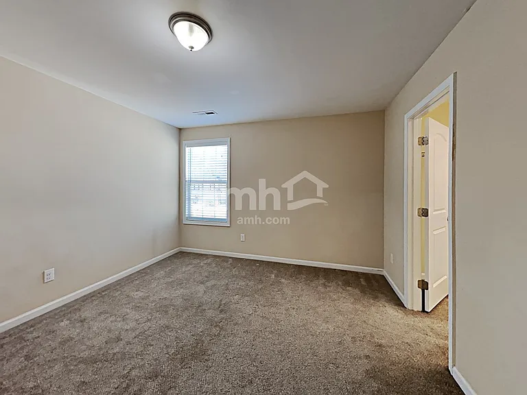 4 Bolter Ct — Photo 12