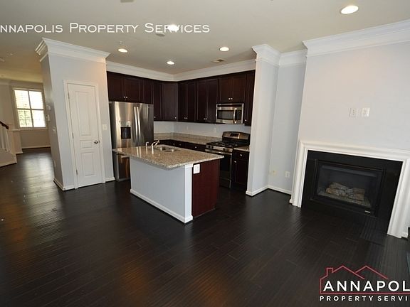 2nd image of 28 Boucher Pl