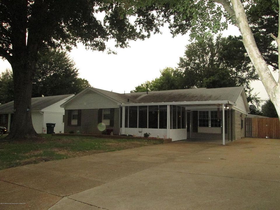 1st image of 1808 Brookhaven Dr