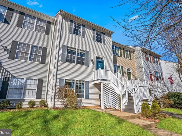 510 Covington Ter NE, Leesburg, VA 20176