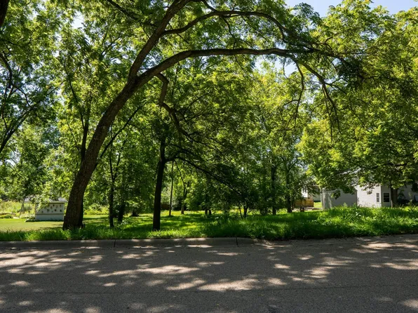 22XX Hiersche Rd, Faribault, MN 55021