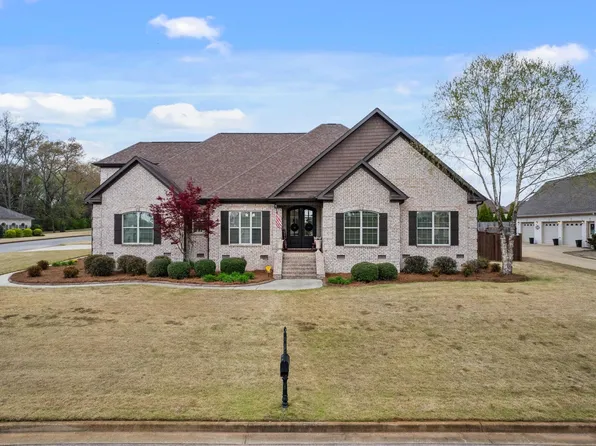 130 Creekside Dr, Tuscumbia, AL 35674